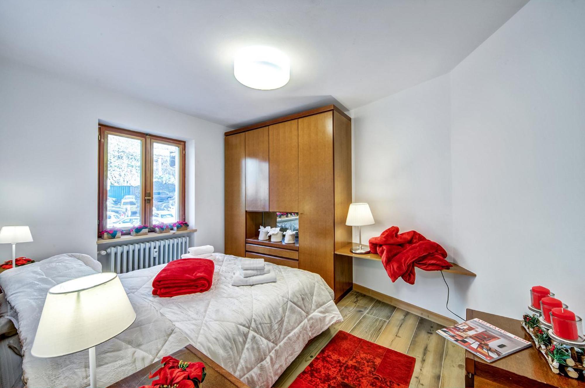 Casa Entreves - Ristrutturata Con Parcheggio Courmayeur Kültér fotó